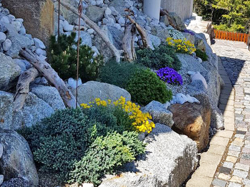 Gartenpflege in der Drachenburg